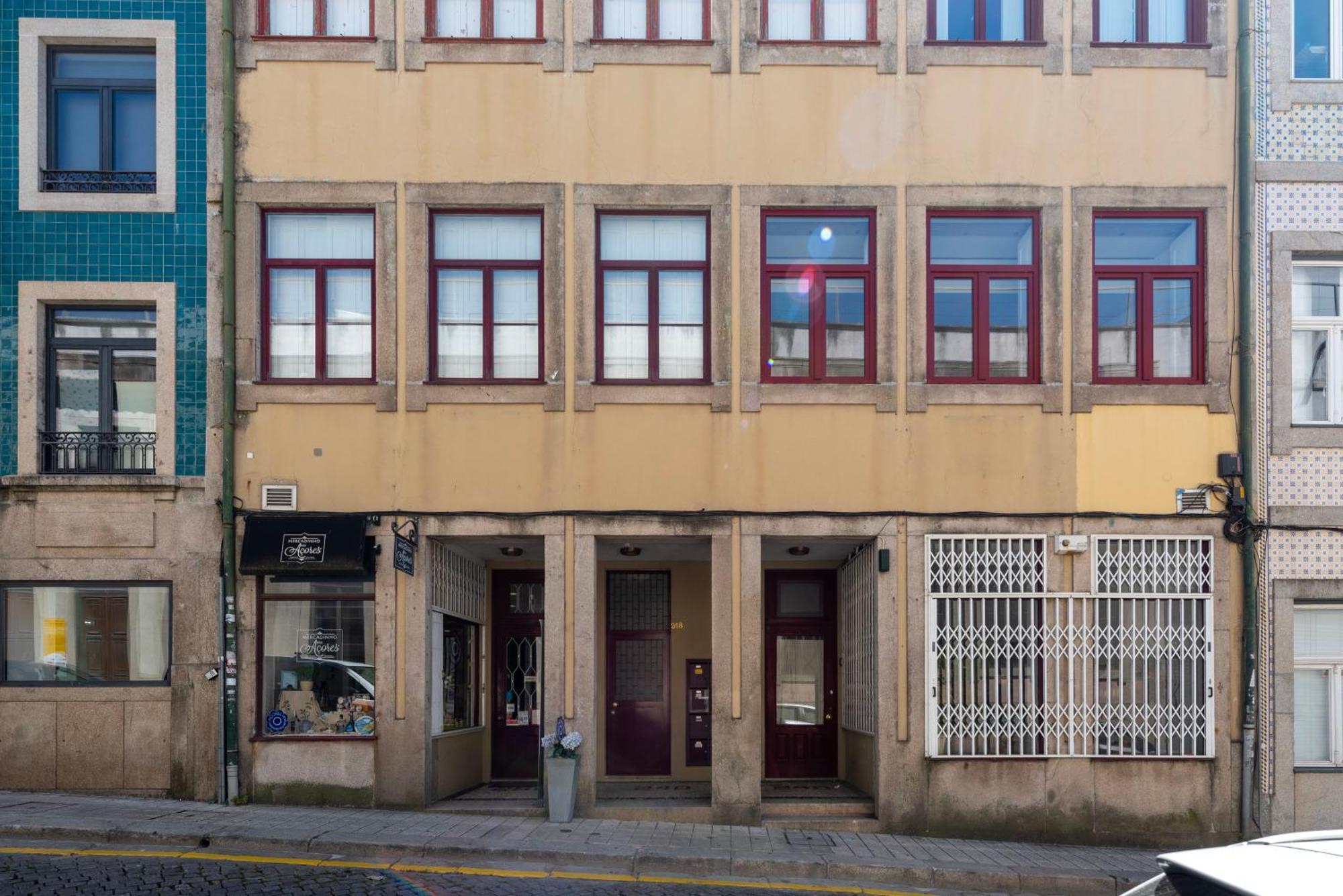 Doispontozero Alegria Terracotta Apartment Porto Luaran gambar